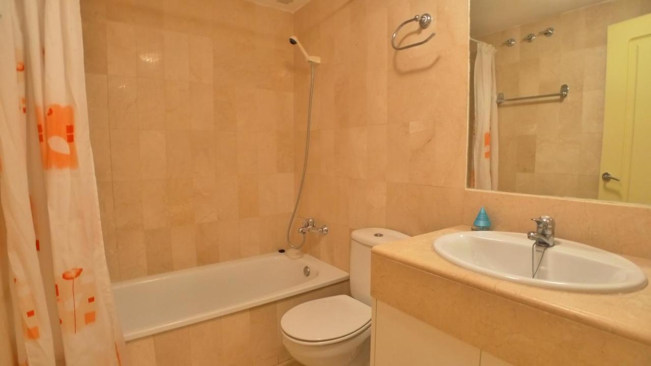 Burriana Front Line Apartment เนร์คา ภายนอก รูปภาพ